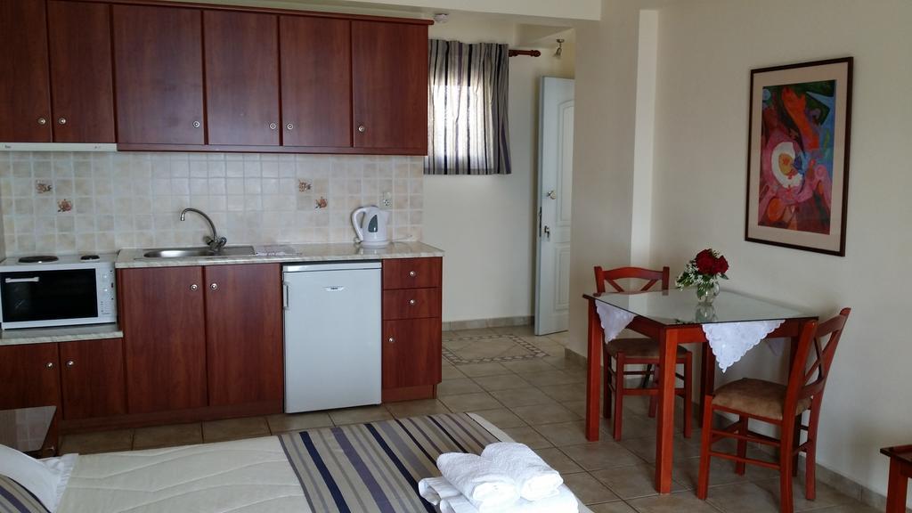 Olive Bay Hotel Agia Efimia Quarto foto