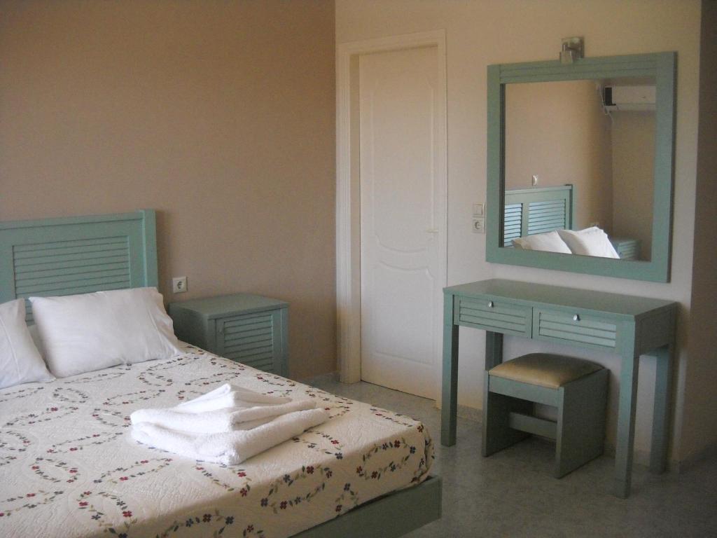Olive Bay Hotel Agia Efimia Quarto foto