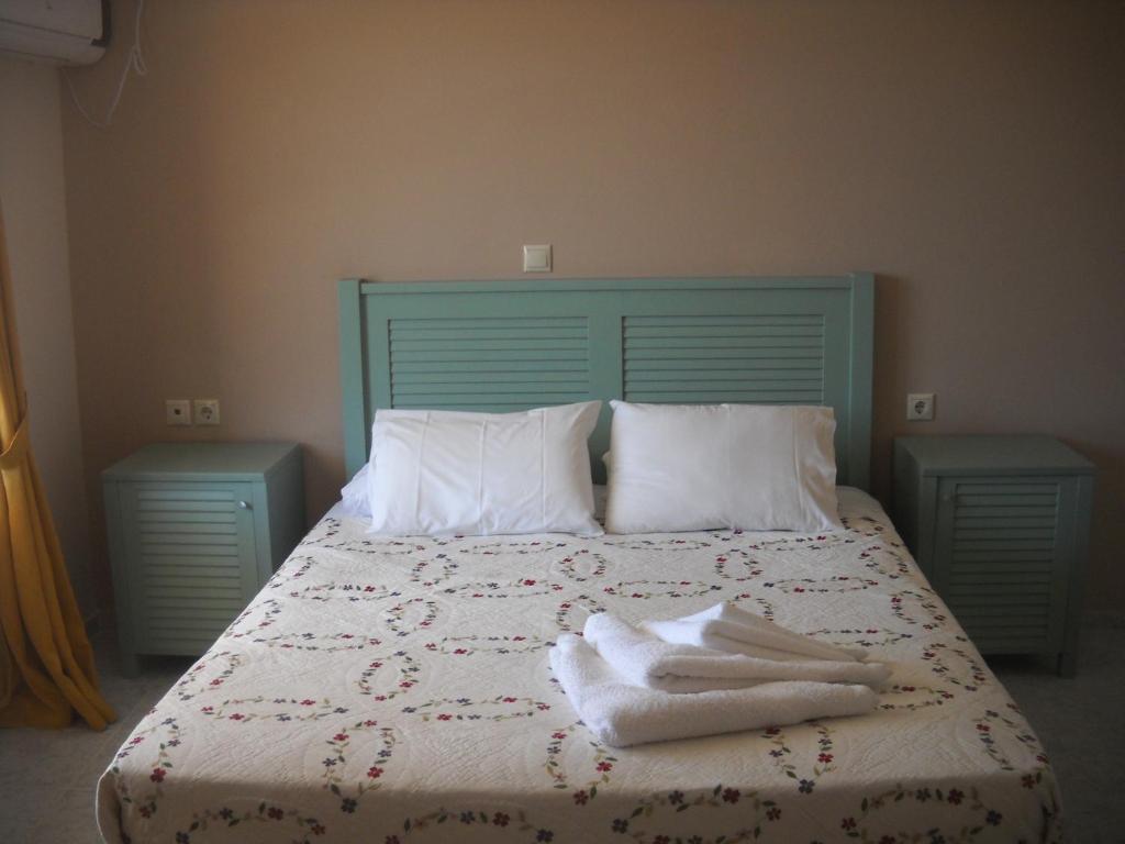 Olive Bay Hotel Agia Efimia Quarto foto